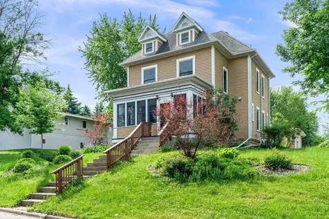 204 Fir Avenue NW Montgomery MN 56069