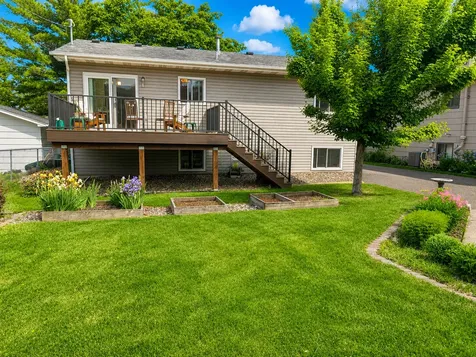907 California Avenue W Saint Paul MN 55117