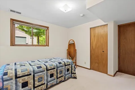 907 California Avenue W Saint Paul MN 55117