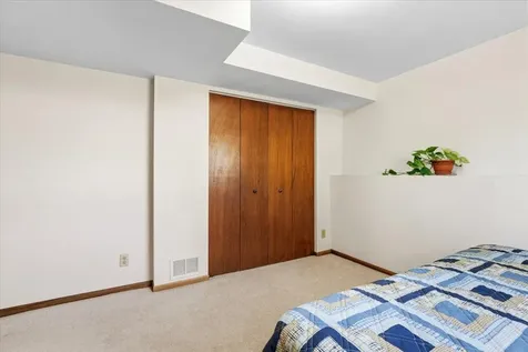 907 California Avenue W Saint Paul MN 55117