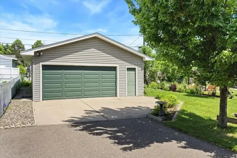 907 California Avenue W Saint Paul MN 55117
