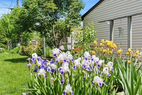 907 California Avenue W Saint Paul MN 55117