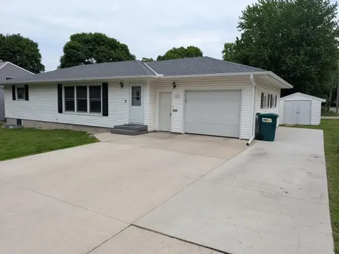 377 1st Street SW Wells MN 56097