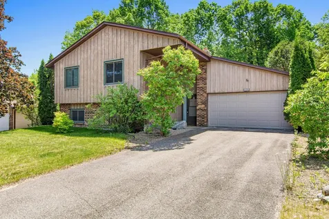 1809 W 138th Street Burnsville MN 55337