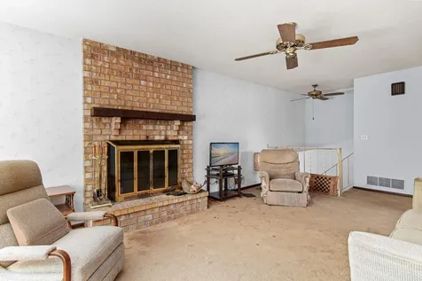 1809 W 138th Street Burnsville MN 55337