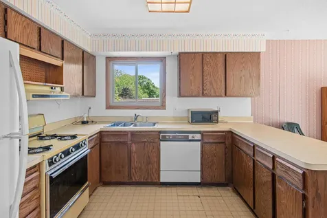 1809 W 138th Street Burnsville MN 55337