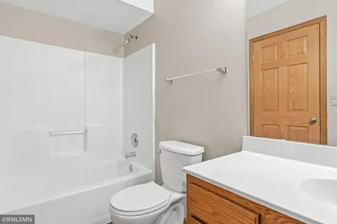 1906 Tuenge Drive Stillwater MN 55082