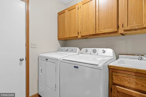1906 Tuenge Drive Stillwater MN 55082