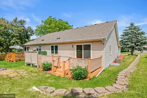 1906 Tuenge Drive Stillwater MN 55082