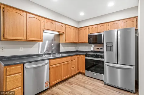 1906 Tuenge Drive Stillwater MN 55082