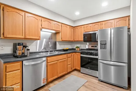 1906 Tuenge Drive Stillwater MN 55082