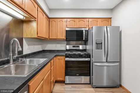 1906 Tuenge Drive Stillwater MN 55082
