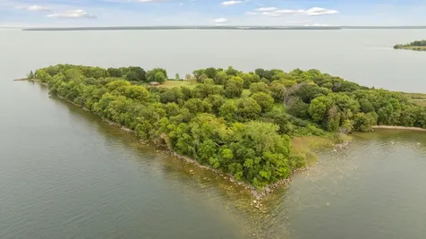 1720 & 1730 Pelican Island Landing NW Walker MN 56484
