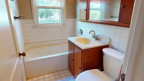 904 Clausen Avenue Albert Lea MN 56007