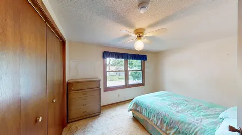 904 Clausen Avenue Albert Lea MN 56007