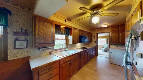 904 Clausen Avenue Albert Lea MN 56007