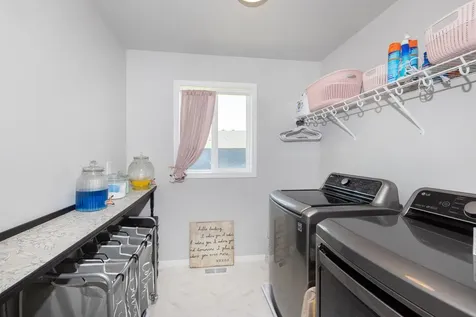 1150 Albert Court W West Fargo ND 58078
