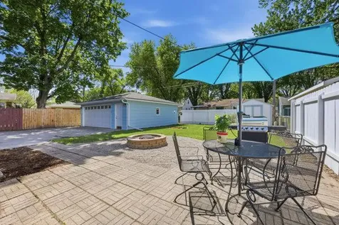 222 24th Avenue N Fargo ND 58102