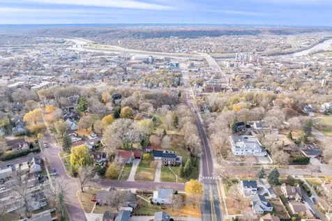 104 Hannah Street Mankato MN 56001