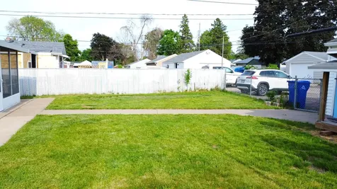 1640 Montana Avenue E Saint Paul MN 55106