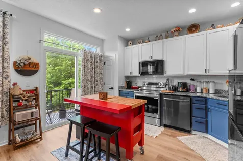 4652 Woodland Avenue Shakopee MN 55379