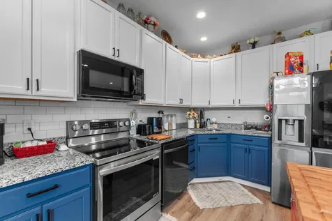 4652 Woodland Avenue Shakopee MN 55379