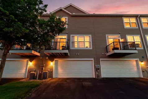 4652 Woodland Avenue Shakopee MN 55379