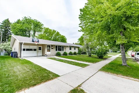509 Cedar Lane Moorhead MN 56560