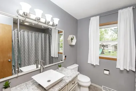 509 Cedar Lane Moorhead MN 56560