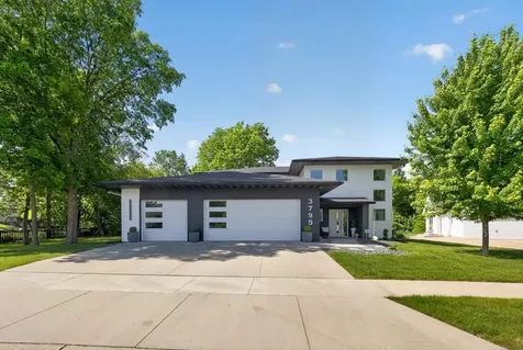 3795 Stone Point Drive NE Rochester MN 55906