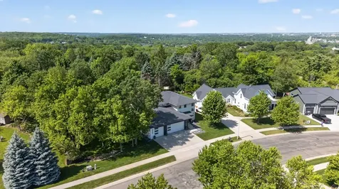 3795 Stone Point Drive NE Rochester MN 55906
