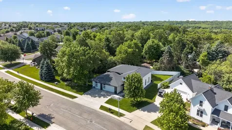 3795 Stone Point Drive NE Rochester MN 55906