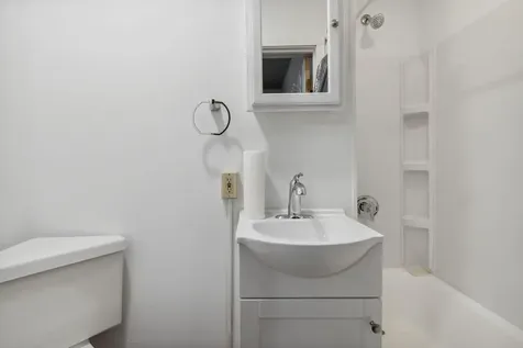 303 W 4th Street Duluth MN 55806