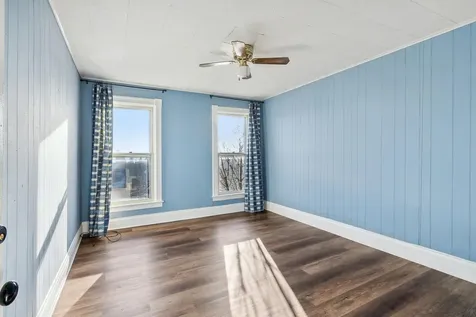 303 W 4th Street Duluth MN 55806