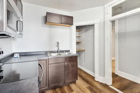 303 W 4th Street Duluth MN 55806