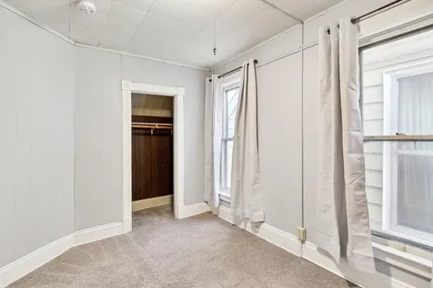 303 W 4th Street Duluth MN 55806