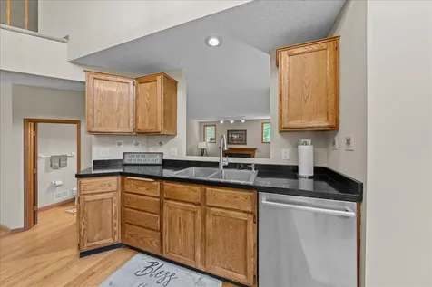 17672 Kettering Trail Lakeville MN 55044
