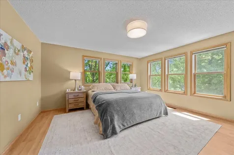 17672 Kettering Trail Lakeville MN 55044