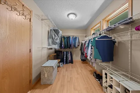 17672 Kettering Trail Lakeville MN 55044