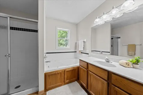 17672 Kettering Trail Lakeville MN 55044