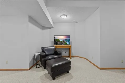 17672 Kettering Trail Lakeville MN 55044