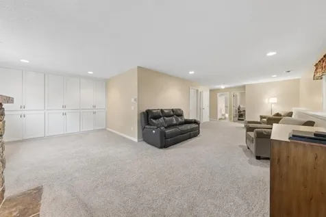 9039 Vickors Crossing Brooklyn Park MN 55443