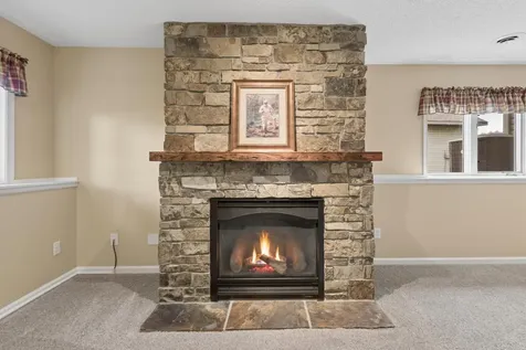 9039 Vickors Crossing Brooklyn Park MN 55443