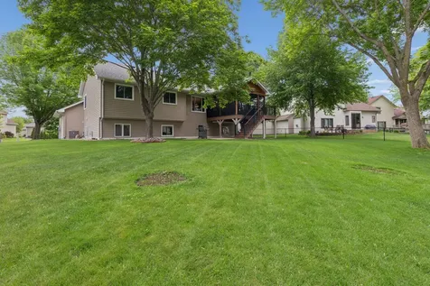 9039 Vickors Crossing Brooklyn Park MN 55443