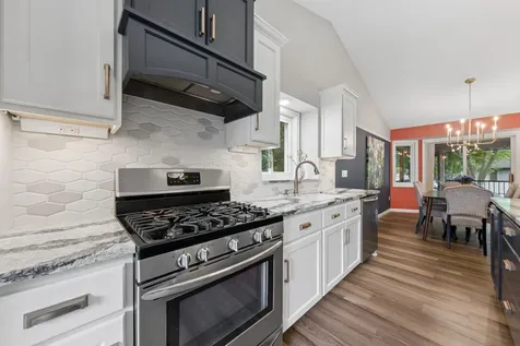9039 Vickors Crossing Brooklyn Park MN 55443