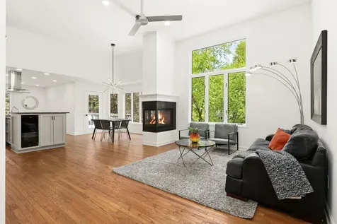 802 Spring Hill Court Woodbury MN 55125