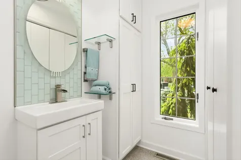 802 Spring Hill Court Woodbury MN 55125