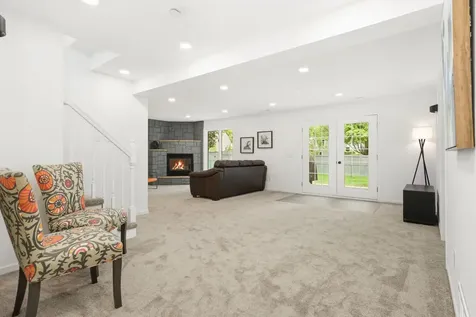 802 Spring Hill Court Woodbury MN 55125