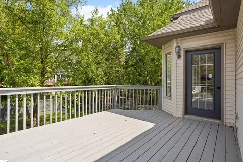 802 Spring Hill Court Woodbury MN 55125