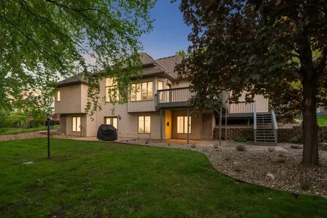 802 Spring Hill Court Woodbury MN 55125